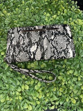 Steve Madden Black and White Snake-Print Wristlet Wallet